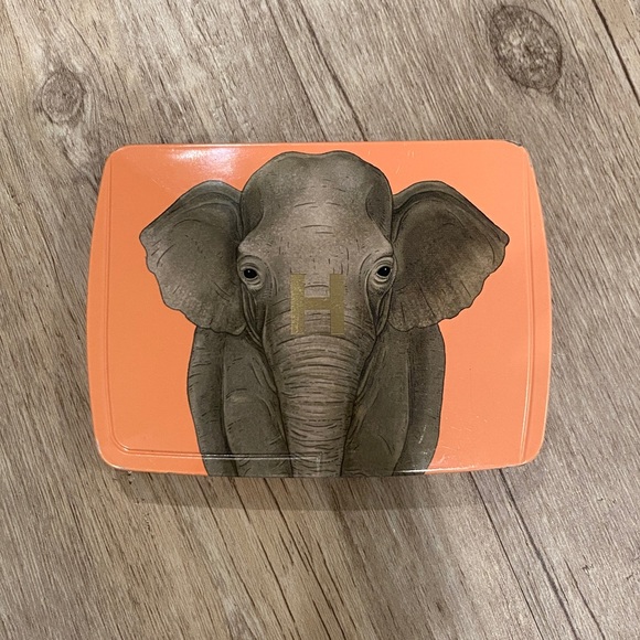 Hourglass Makeup Hourglass Ambient Lighting Edit Unlocked Elephant